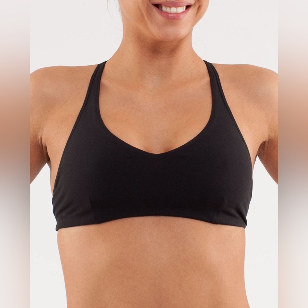 Lululemon Arise Bra US6